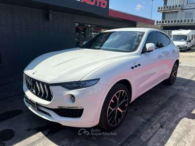 Maserati Levante 2.0 bz  330cv mhev gt automatica CERCHI 21 STUPENDA Bianco usata Nichelino