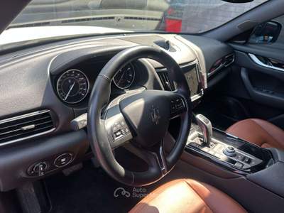 Maserati Levante 2.0 bz  330cv mhev gt automatica CERCHI 21 STUPENDA Bianco usata Nichelino