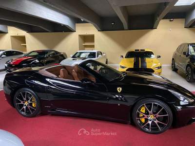 Ferrari California 4.3 DCT 460 CV UFFICIALE CRONOLOGIA TAGLIANDI STUPENDA Nero usata Nichelino