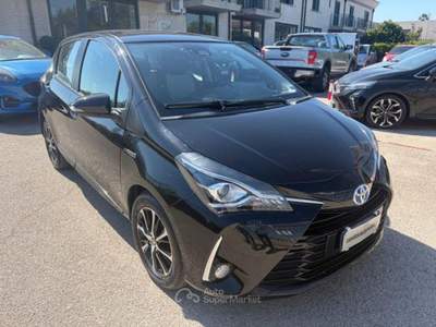 Toyota Yaris 1.5 Hybrid 5 porte Style Nero usata San Severo