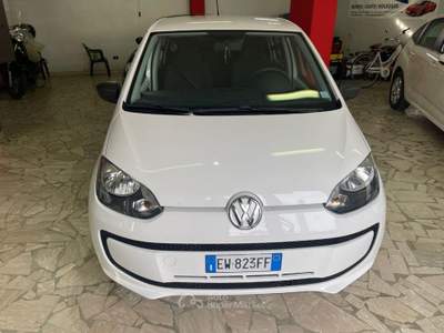 Volkswagen up! 1.0 5 porte eco up! high up! Bianco usata Aversa