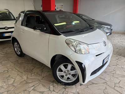 Toyota iQ 1.0 Sol Bianco usata Aversa