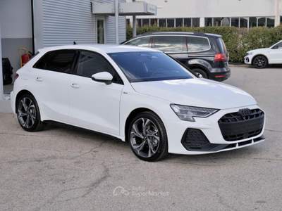 Audi A3 Sportback 2.0 (35) Tdi 150cv S-tr. S-line edition Bianco usata Civita Castellana