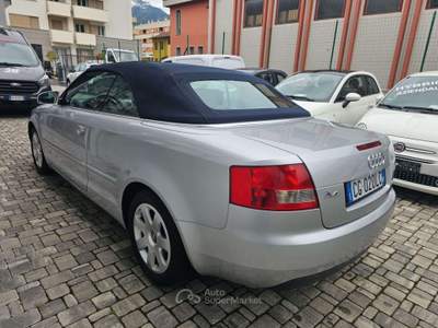 Audi A4 A4 Cabrio 2.5 V6 tdi 163cv multitronic  ASI Argento usata LECCO