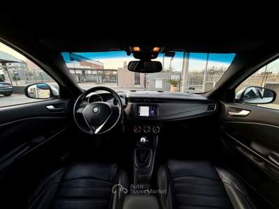 Alfa Romeo Giulietta Distinctive Bianco usata San Salvo