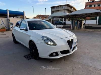 Alfa Romeo Giulietta Distinctive Bianco usata San Salvo