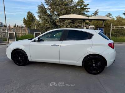 Alfa Romeo Giulietta Distinctive Bianco usata San Salvo