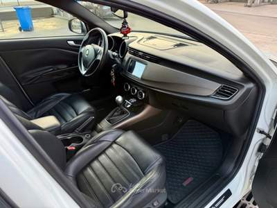 Alfa Romeo Giulietta Distinctive Bianco usata San Salvo
