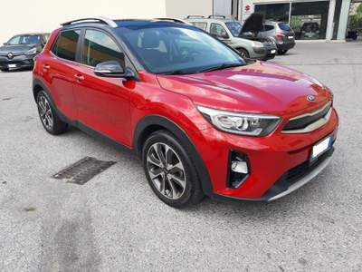 Kia Stonic 120 CV Style Rosso usata Vado Ligure