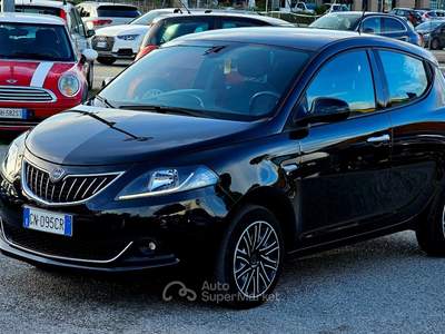 Lancia Ypsilon 5 porte S&S Hybrid Alberta Ferretti Nero usata Perugia