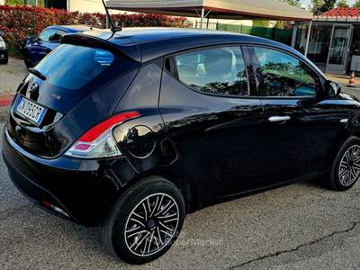 Lancia Ypsilon 5 porte S&S Hybrid Alberta Ferretti Nero usata Perugia