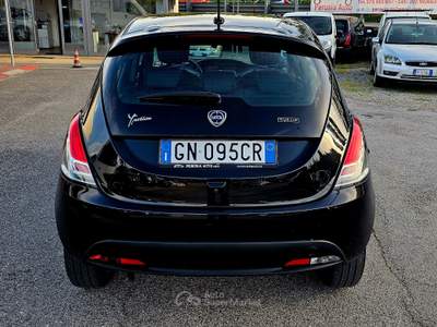 Lancia Ypsilon 5 porte S&S Hybrid Alberta Ferretti Nero usata Perugia