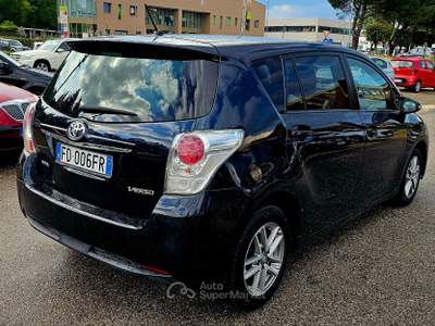Toyota Verso Business Grigio usata Perugia