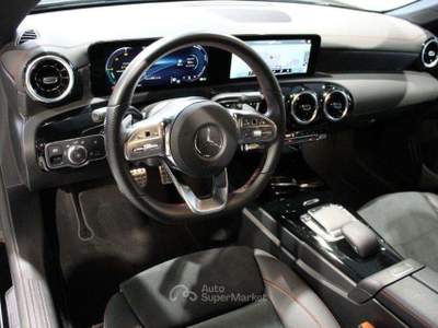 Mercedes-Benz CLA CLA Shooting Brake 220 d Premium AMG Night auto Nero usata Laives