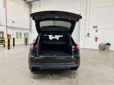 Porsche Cayenne Cayenne III 2018 3.0 e-hybrid tiptronic Nero usata Zola Predosa