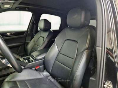Porsche Cayenne Cayenne III 2018 3.0 e-hybrid tiptronic Nero usata Zola Predosa