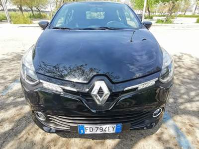 Renault Clio S&S 5P. Energy Duel 2016 Nero usata Barletta