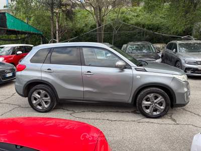 Suzuki Vitara 1.6 BENZINA OK NEOPATENTATI Grigio usata Bologna