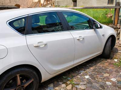 Opel Astra Buone condizioni, non fumatore, in ordine usata Cerro al Lambro