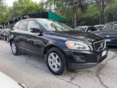 Volvo XC60 XC 60 D5 AWD Momentum Nero usata Bologna