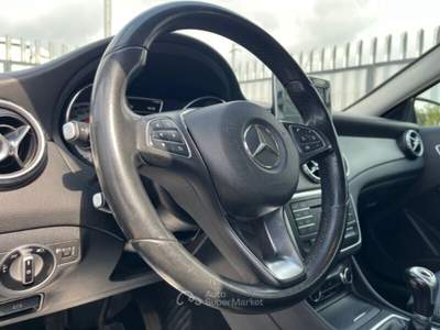 Mercedes-Benz GLA GLA 180 d Sport Nero usata Montecatini-Terme