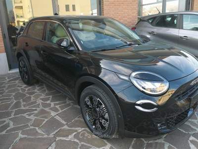 Fiat 600 1.2 hybrid 136 Pack Style e Confort  KM ZERO Nero usata Formigine