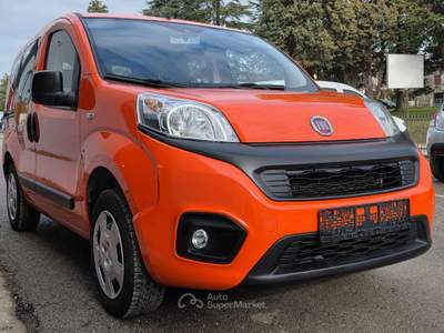 Fiat QUBO 1.4 8V 77 CV Lounge Natural Power Arancione usata Città di Castello