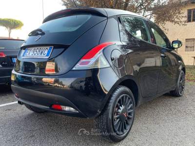 Lancia Ypsilon 1.2 69 CV 5 porte GPL Ecochic Gold Nero usata Città di Castello