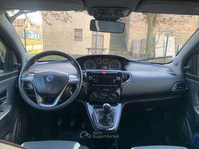 Lancia Ypsilon 1.2 69 CV 5 porte GPL Ecochic Gold Nero usata Città di Castello