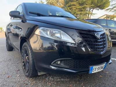 Lancia Ypsilon 1.2 69 CV 5 porte GPL Ecochic Gold Nero usata Città di Castello