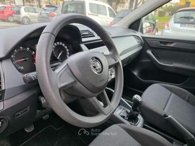 Skoda Fabia 1.0 MPI 60 CV Business Blu/Azzurro usata Città di Castello