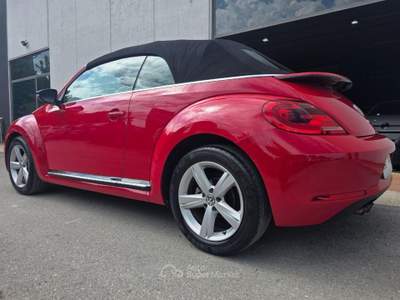 Volkswagen Maggiolino Cabrio 2.0 TDI Sport  6 marce FARI LED Rosso usata Città di Castello
