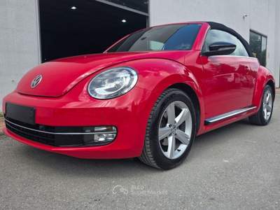 Volkswagen Maggiolino Cabrio 2.0 TDI Sport  6 marce FARI LED Rosso usata Città di Castello