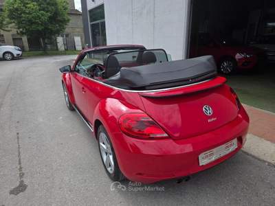 Volkswagen Maggiolino Cabrio 2.0 TDI Sport  6 marce FARI LED Rosso usata Città di Castello