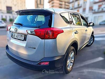 Toyota RAV4 🚀TOYOTA RAV4 Active - PRONTA ALL'USO - PERFETTA🚀 Argento usata CALTANISSETTA