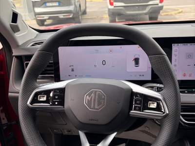 MG HS MG HS LUXURY HEW 1,5 T BENZINA IBRIDA Rosso usata Pian Camuno