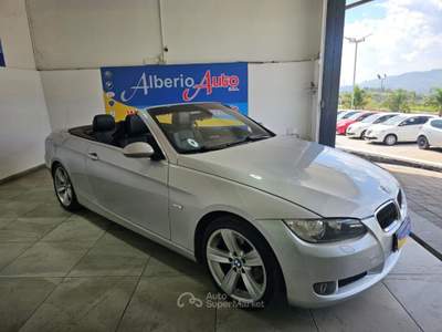 BMW Serie 3 320d d cat Cabrio Futura Argento usata ADRANO