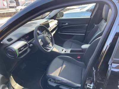 Jeep Avenger HYBRID E-DCT6 MHEV MOD SUMMIT+WINTER PCK Nero usata Provaglio d'Iseo