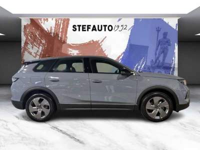 Opel Grandland 1.2 hybrid Edition 136cv e-dcs6 Grigio usata Bologna