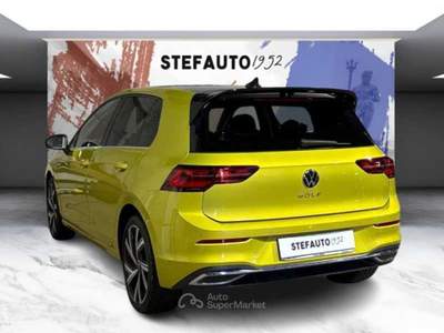 Volkswagen Golf VIII 2020 -  1.5 etsi evo Style 130cv dsg Giallo usata Bologna