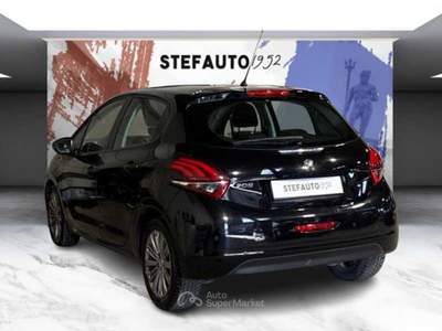 Peugeot 208 -  5p 1.2 puretech Access gpl 82cv Nero usata Bologna