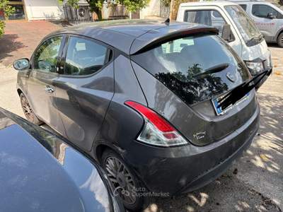 Lancia Ypsilon Veicolo non fumatore Grigio usata Somma vesuviana