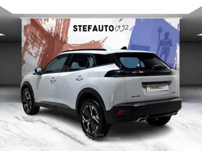 Peugeot 2008 II 2023 -  1.2 hybrid Allure 110cv e-dcs6 Bianco usata Bologna