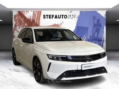 Opel Astra VI 2022 -  1.6 phev Business Elegance s&s 180cv a Bianco usata Bologna