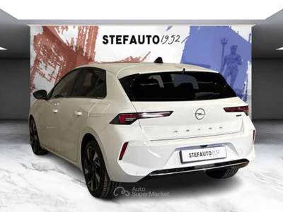 Opel Astra VI 2022 -  1.6 phev Business Elegance s&s 180cv a Bianco usata Bologna