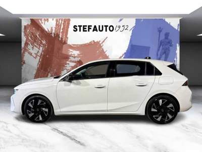 Opel Astra VI 2022 -  1.6 phev Business Elegance s&s 180cv a Bianco usata Bologna
