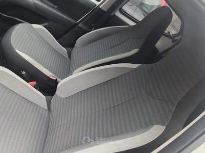 Toyota Aygo ottima per neopatentati... Bianco usata Alba Adriatica