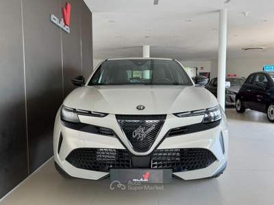 Alfa Romeo Junior 1.2 145 CV Hybrid eDCT6 Bianco usata Preganziol