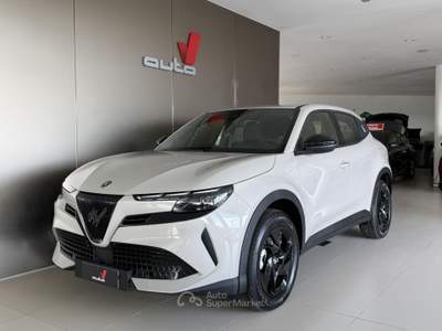 Alfa Romeo Junior 1.2 145 CV Hybrid eDCT6 Bianco usata Preganziol
