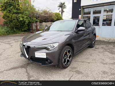 Alfa Romeo Stelvio Alfa Romeo Stelvio 2.2 B-Tech #10543 Grigio usata Rottofreno